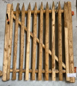 Portillon en bois de châtaigner - type A