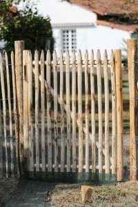 Portillon en bois de châtaigner - type A