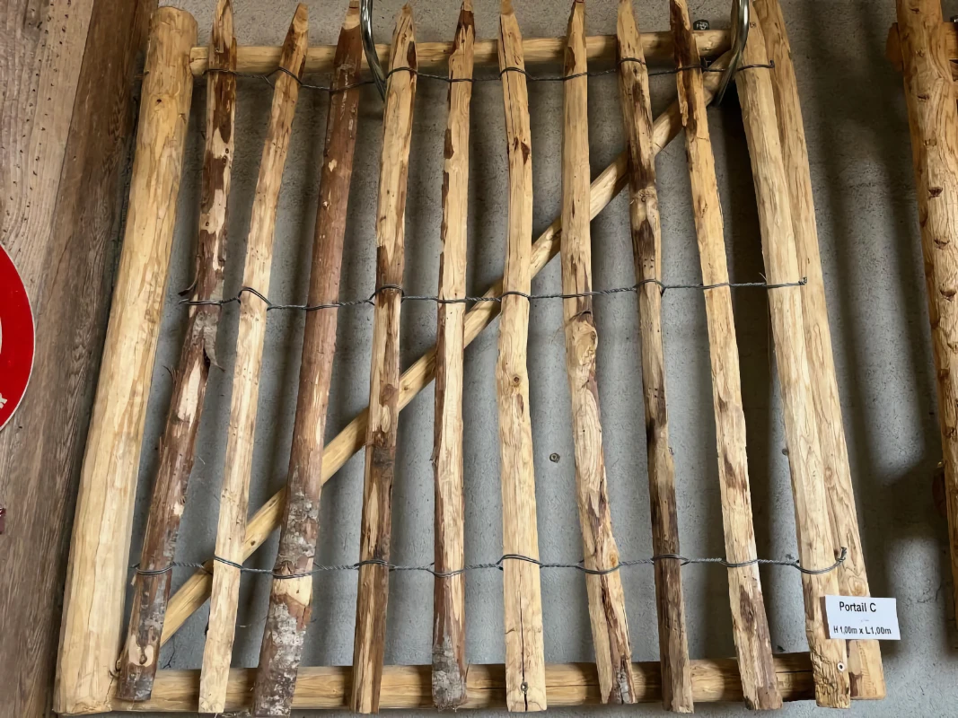 Portillon en bois de châtaigner - type C